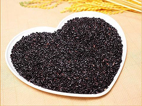 黑豆补肾蘑菇防癌 5种黑色食物功能太强大